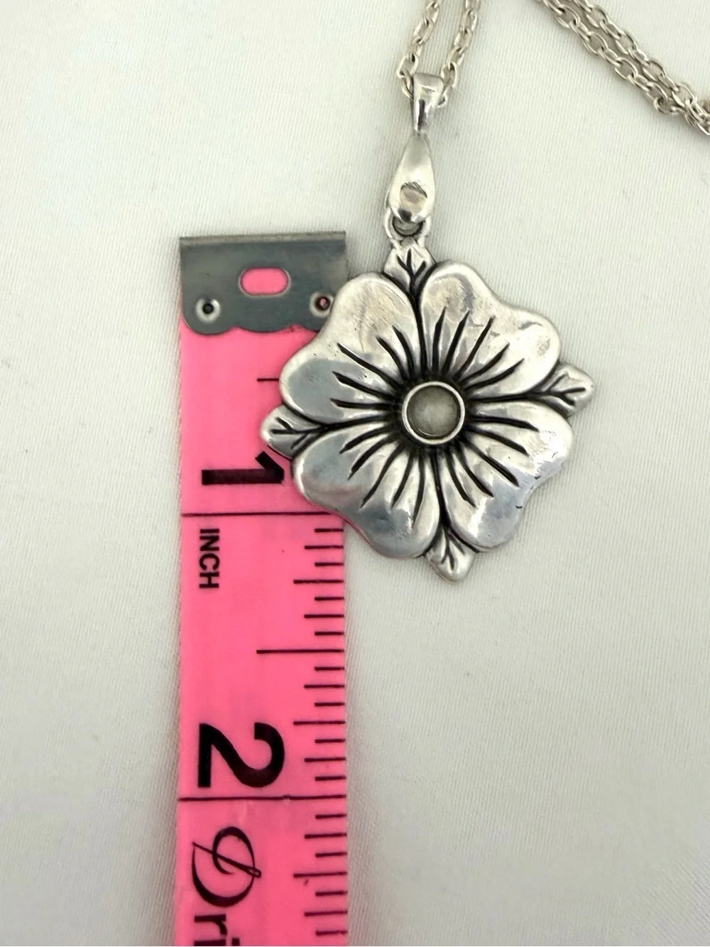Silver Pewter Flower Pendent Necklace - 18”